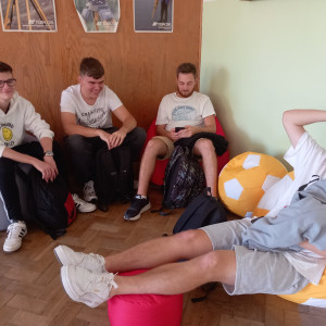 Pufy w szkole